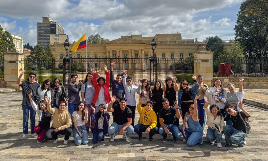 Estudiantes foraneos en el centro historico de Bogota